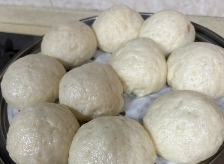 為什么自己做饅頭老是碰到死面塌陷等各種問(wèn)題？東莞食材配送中心與您聊一聊